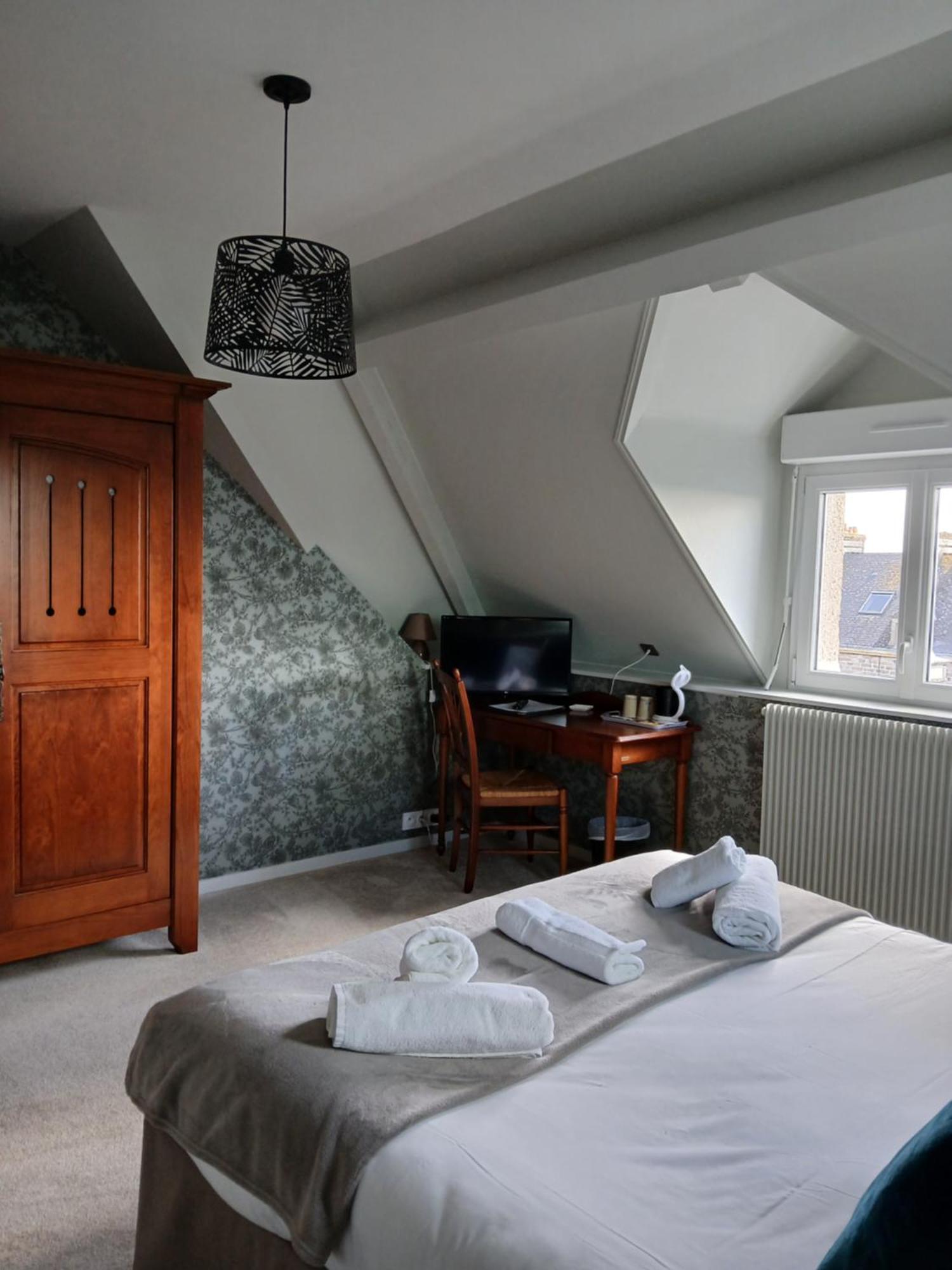 La Granitiere Maison De Charme Saint-Vaast-la-Hougue Bagian luar foto